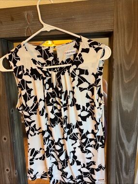 Calvin Klein Black and White Floral Sleeveless Camisole